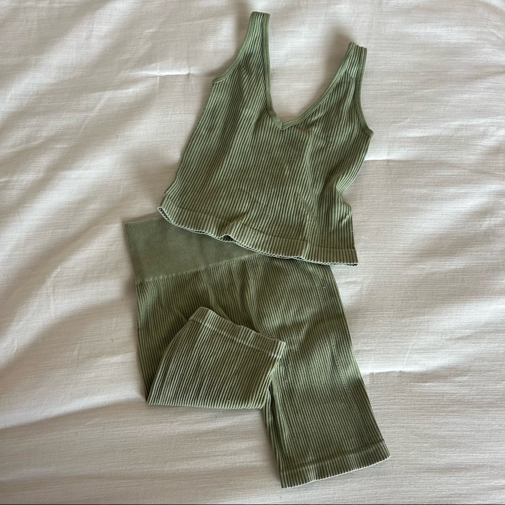 Matching ribbed seamless biker short set